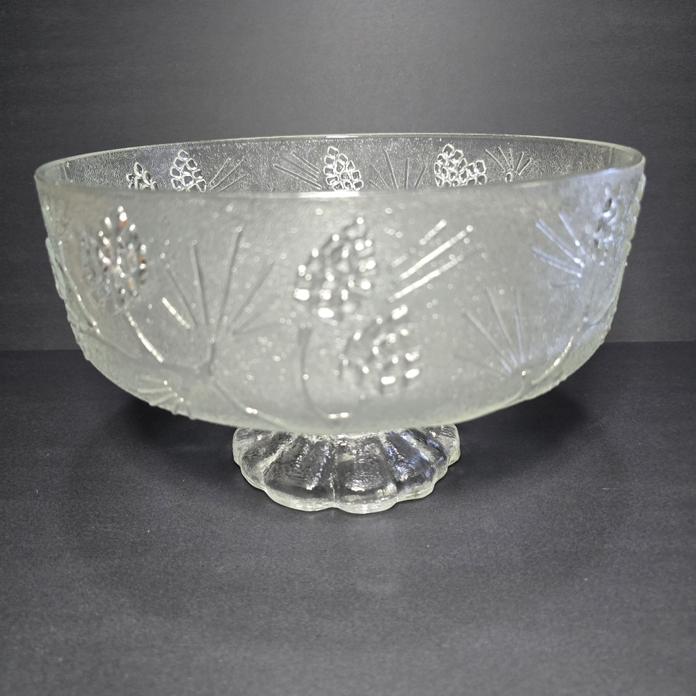 Vintage Tiara Glass Ponderosa Pine Round Serving Bowl, Footed, 9.25" x 5.75"